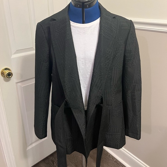 BCBG MaxArzia Conner Black Tie Wrap Textured Blazer - Picture 3 of 6